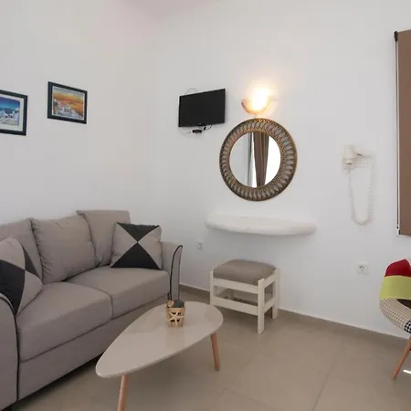 Aparthotel Thira's Dolphin 3*