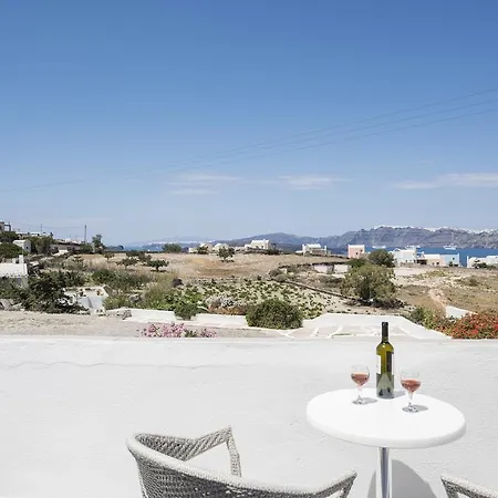 Lägenhetshotell Thira's Dolphin 3*